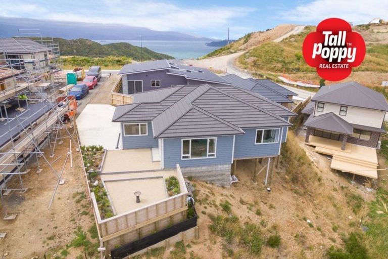 Photo of property in 7 Epic Way, Newlands, Wellington, 6037