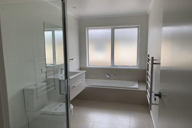 Photo of property in 2 Haka Way, Papamoa, 3118