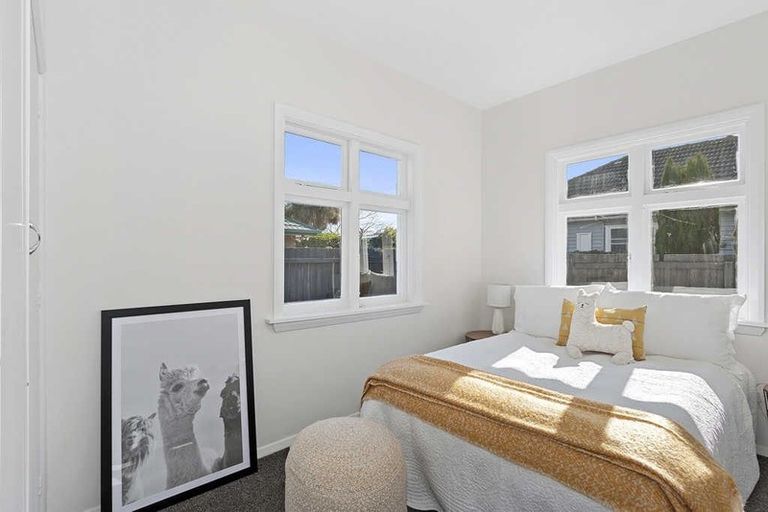 Photo of property in 1/279 Hills Road, Mairehau, Christchurch, 8013