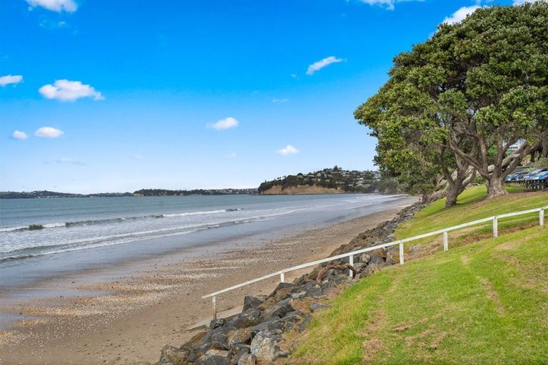 Photo of property in 1/70 William Bayes Place, Red Beach, 0932