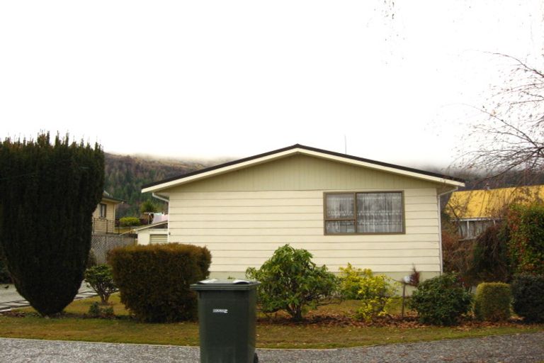 Photo of property in 7 Hood Crescent, Arrowtown, 9302