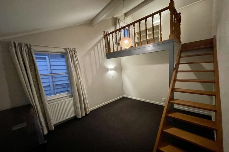 Photo of property in 8 Ascot Street, Thorndon, Wellington, 6011