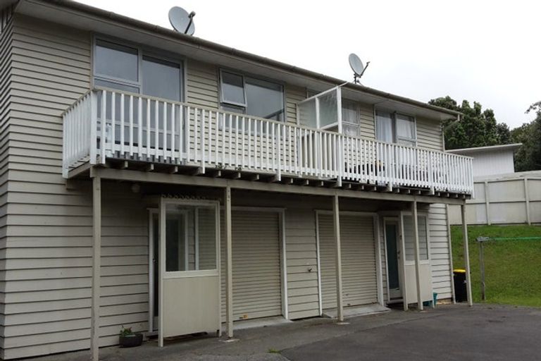 Photo of property in 3a Peckham Grove, Tawa, Wellington, 5028
