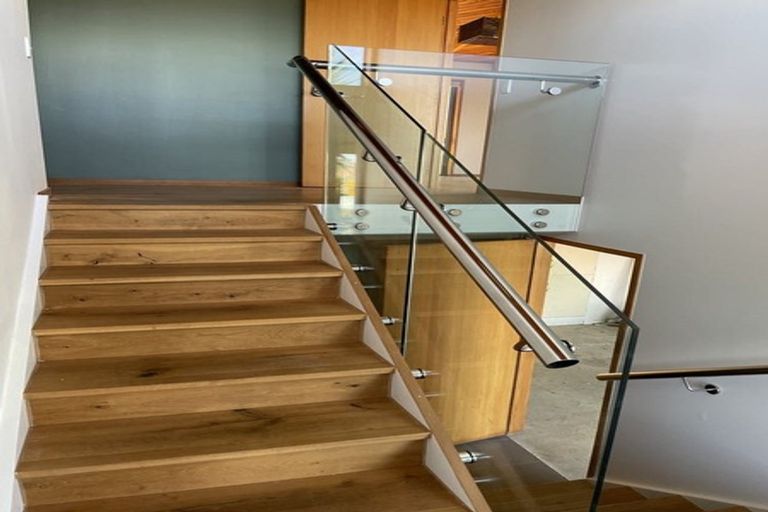 Photo of property in 1/1 Richards Avenue, Forrest Hill, Auckland, 0620