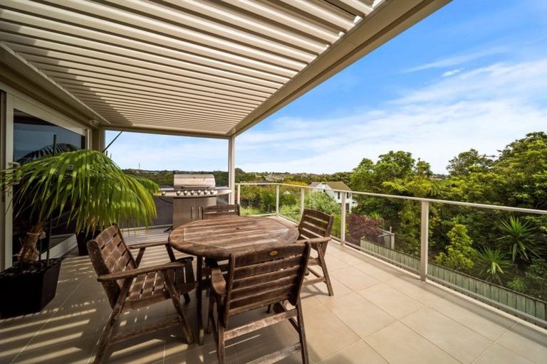 Photo of property in 9 Manukaka Heights, Hurdon, New Plymouth, 4310