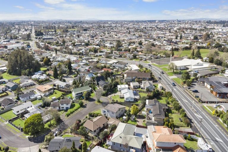 Photo of property in 100 Tuhikaramea Road, Dinsdale, Hamilton, 3204