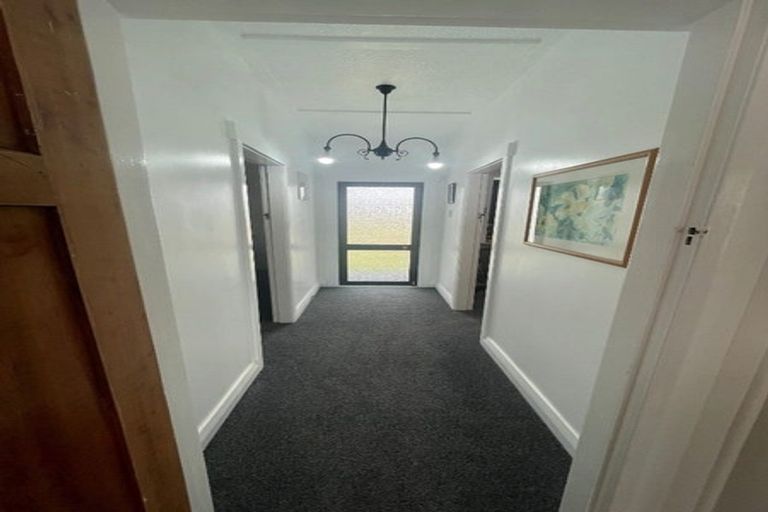 Photo of property in 6 Strange Street, Waitara, 4320