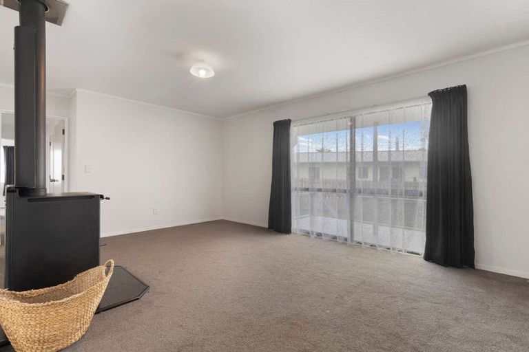 Photo of property in 18b Beech Place, Owhata, Rotorua, 3010