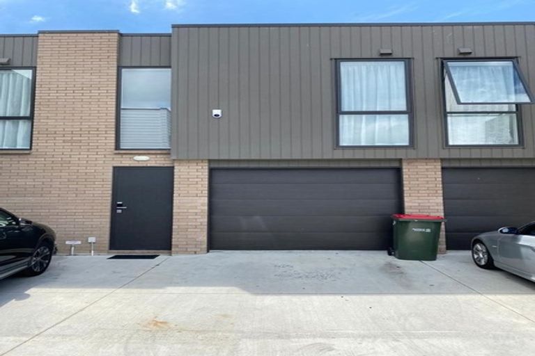 Photo of property in 3/31 Kenderdine Road, Papatoetoe, Auckland, 2025