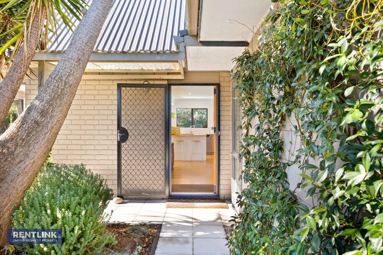 Photo of property in 19 Checketts Place, Papamoa Beach, Papamoa, 3118