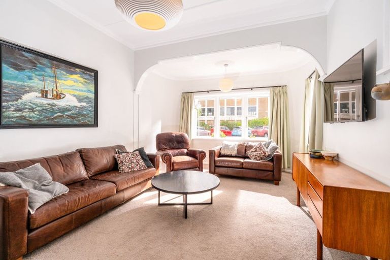 Photo of property in 9 Cruickshank Street, Kilbirnie, Wellington, 6022