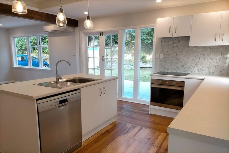 Photo of property in 3 View Road, Titahi Bay, Porirua, 5022