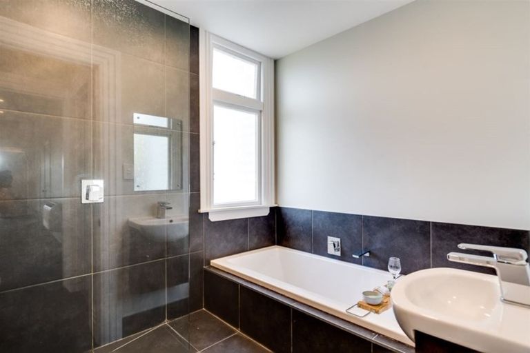 Photo of property in 80 Vigor Brown Street, Napier South, Napier, 4110