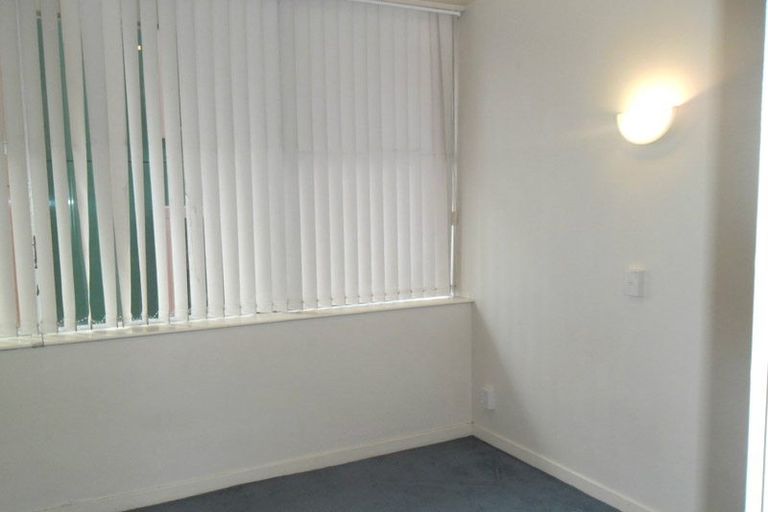 Photo of property in Terrace Tower Apartments, 2b/126 The Terrace, Wellington Central, Wellington, 6011