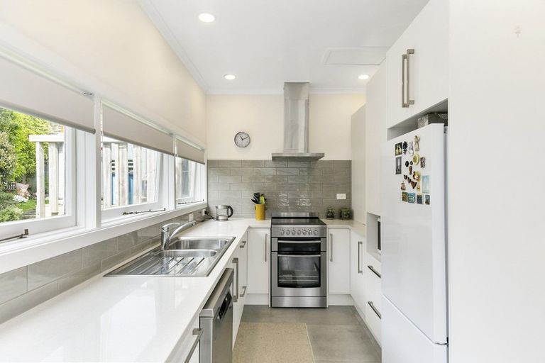 Photo of property in 95b Warwick Street, Wilton, Wellington, 6012