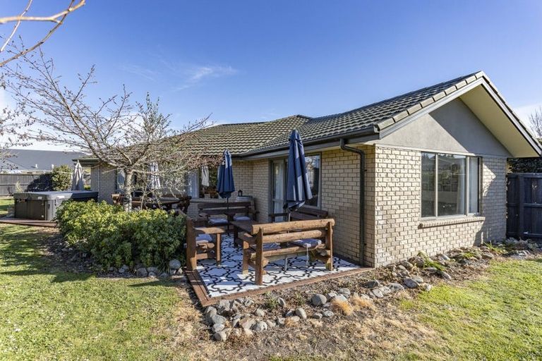Photo of property in 44 Huntingdon Drive, Rangiora, 7400
