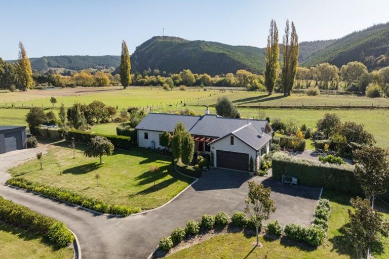 Photo of property in 19 Whiting Drive, Wakefield, 7025