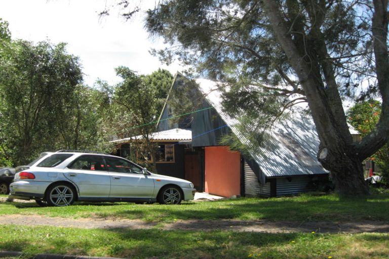 Photo of property in 160 Torkar Road, Clarks Beach, 2122