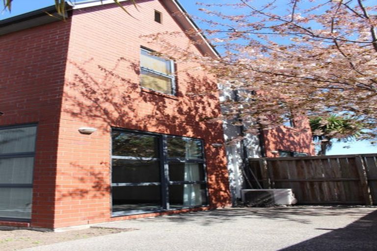 Photo of property in 2/154 Strickland Street, Sydenham, Christchurch, 8023