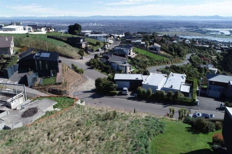 Photo of property in 6 Peregrine Close, Mount Pleasant, Christchurch, 8081