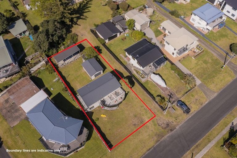 Photo of property in 180 Captain Cook Road, Cooks Beach, Whitianga, 3591