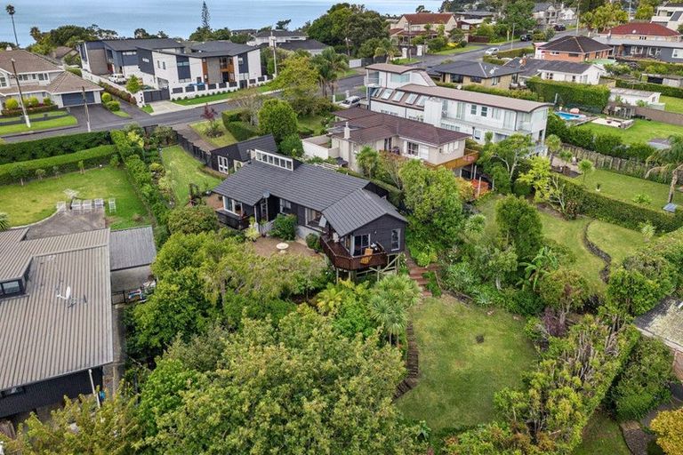 Photo of property in 178 Bleakhouse Road, Mellons Bay, Auckland, 2014