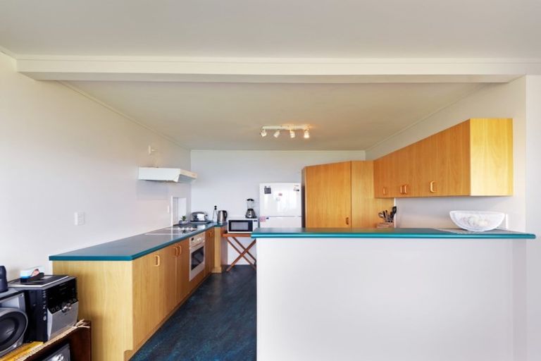 Photo of property in 123 Piha Road, Piha, New Lynn, 0772