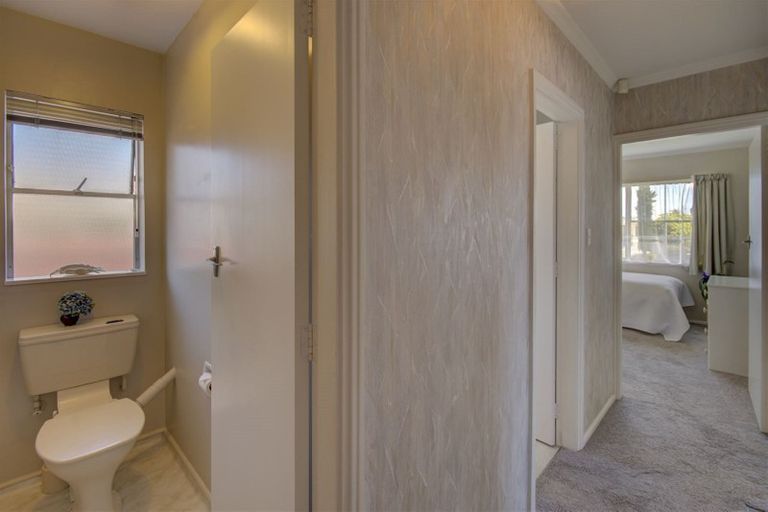 Photo of property in 10 Waratah Street, Avondale, Christchurch, 8061