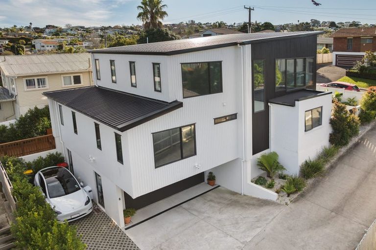 Photo of property in 6 Bevyn Street, Castor Bay, Auckland, 0620