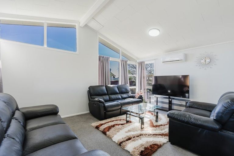 Photo of property in 10 Bremridge Place, Melville, Hamilton, 3206