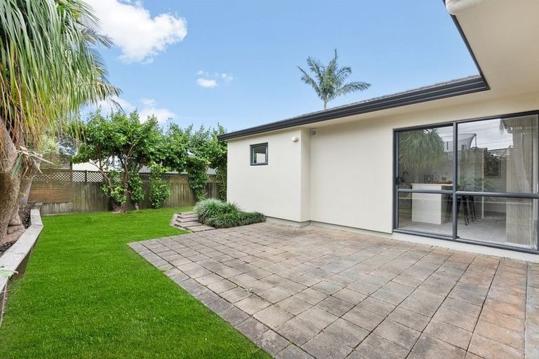 Photo of property in 8 Amarillo Place, Manurewa, Auckland, 2105