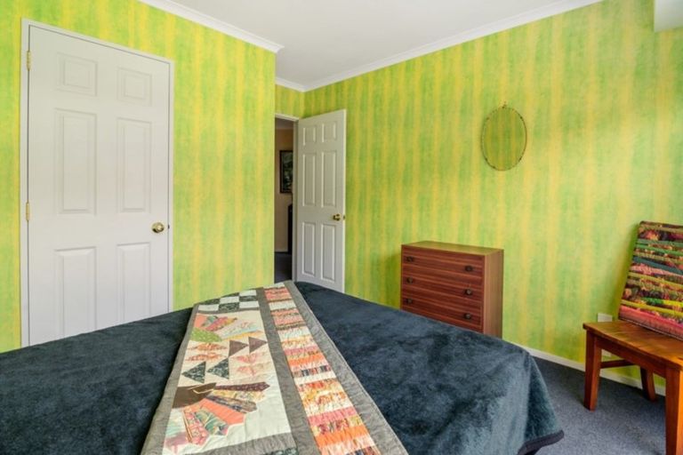 Photo of property in 37 Elmbridge Place, Owhata, Rotorua, 3010