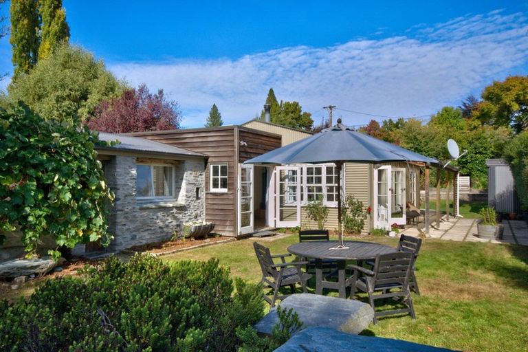 Photo of property in 5 Criterion Street, Arrowtown, 9302