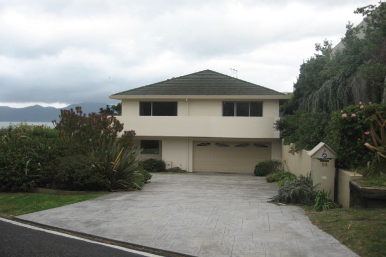 Photo of property in 14 Kohutuhutu Road, Raumati Beach, Paraparaumu, 5032