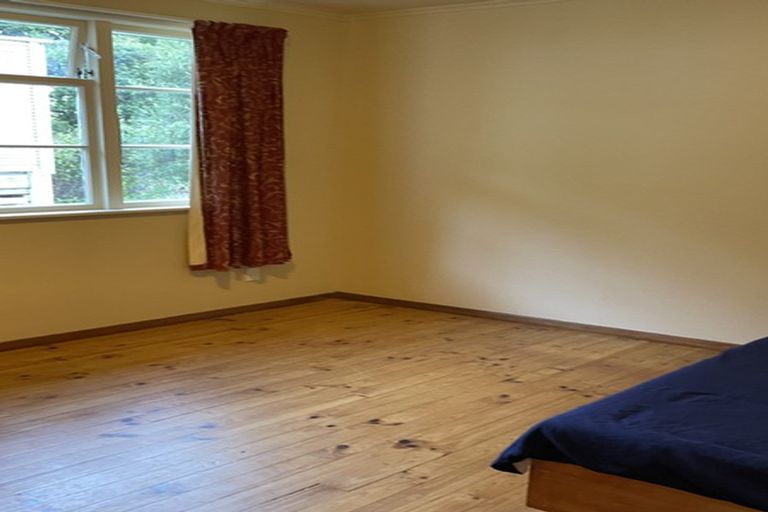 Photo of property in 12 Greer Crescent, Tawa, Wellington, 5028