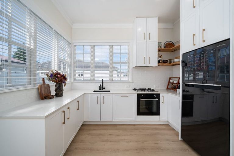 Photo of property in 25 Black Beech Street, Birchville, Upper Hutt, 5018