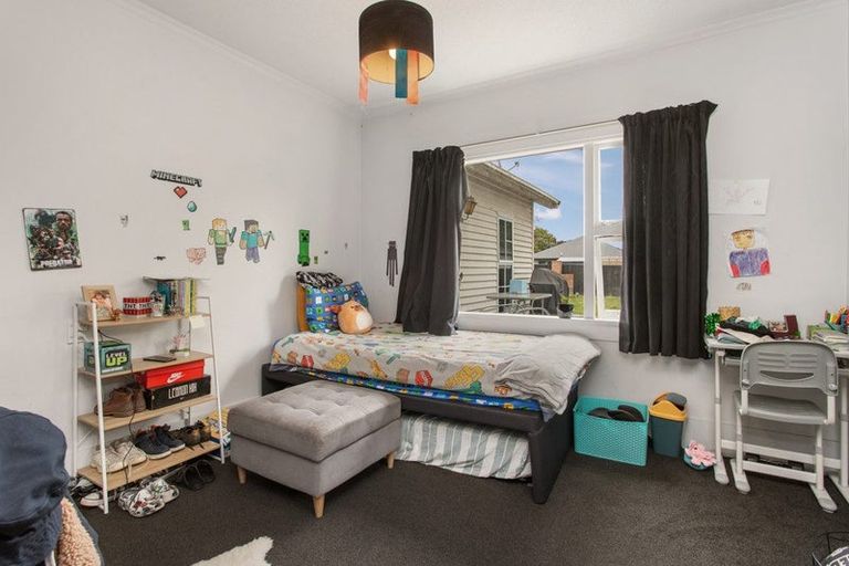 Photo of property in 19 North Parade, Richmond, Christchurch, 8013
