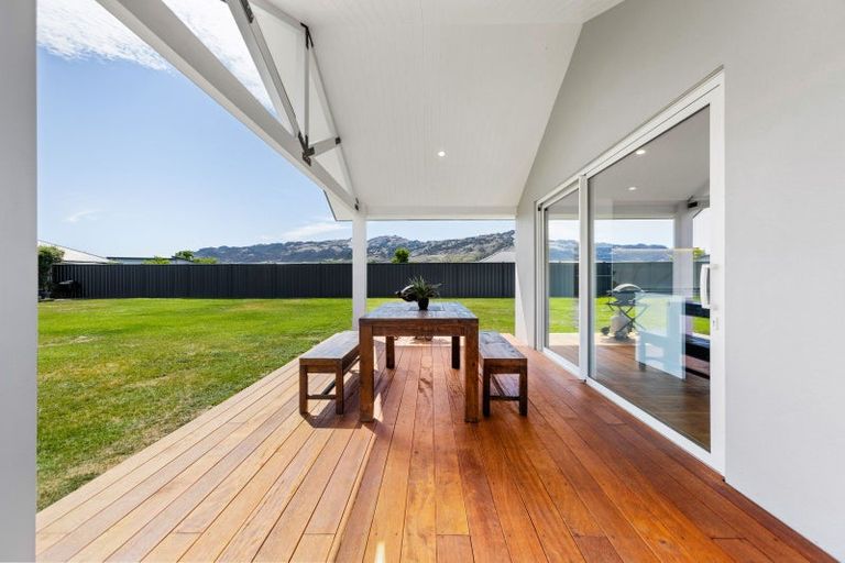 Photo of property in 3 De Bettencor Place, Mount Pisa, Cromwell, 9383