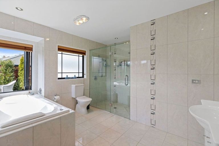 Photo of property in 16 Matemuri Drive, Papamoa Beach, Papamoa, 3118