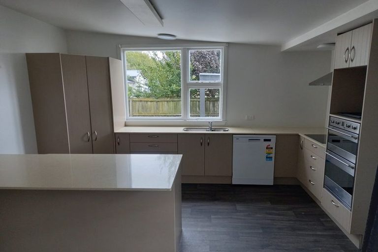 Photo of property in 90 Linwood Avenue, Linwood, Christchurch, 8011