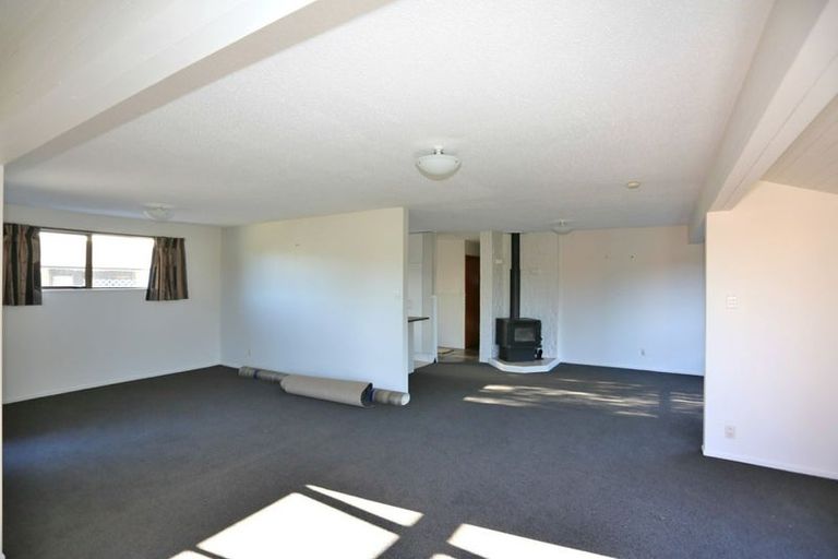 Photo of property in 22 Geraldo Place, Russley, Christchurch, 8042