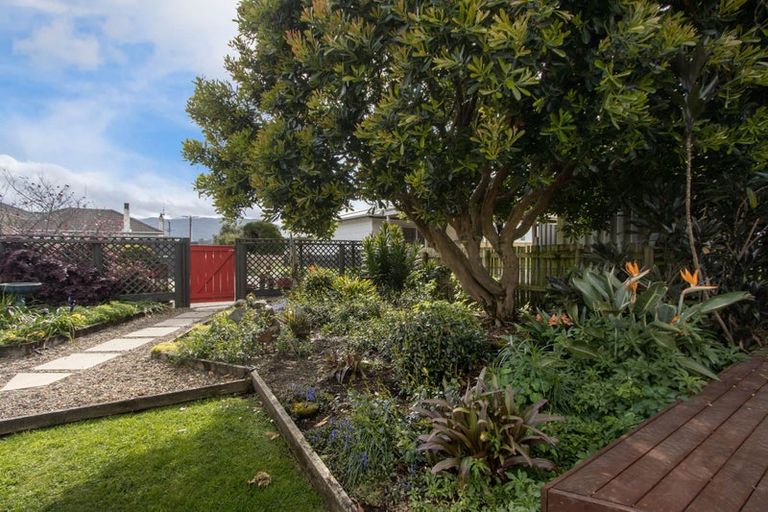 Photo of property in 4a Carisbrooke Street, Katikati, 3129