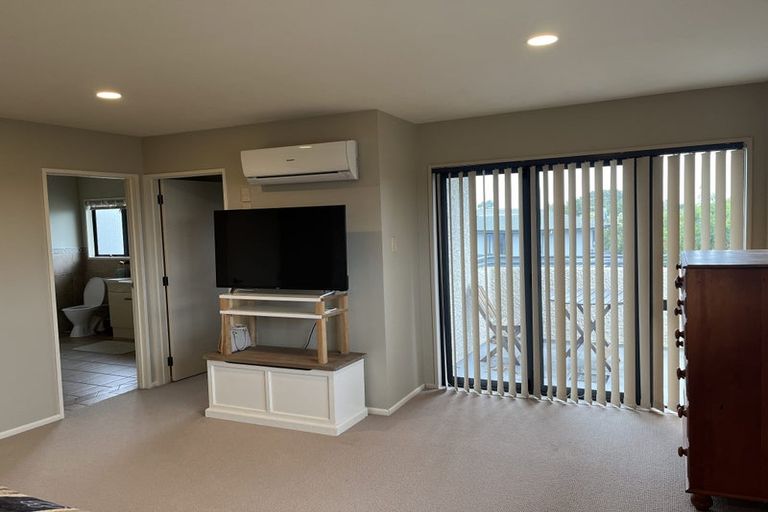 Photo of property in 39 Abby Road, Fitzherbert, Palmerston North, 4410