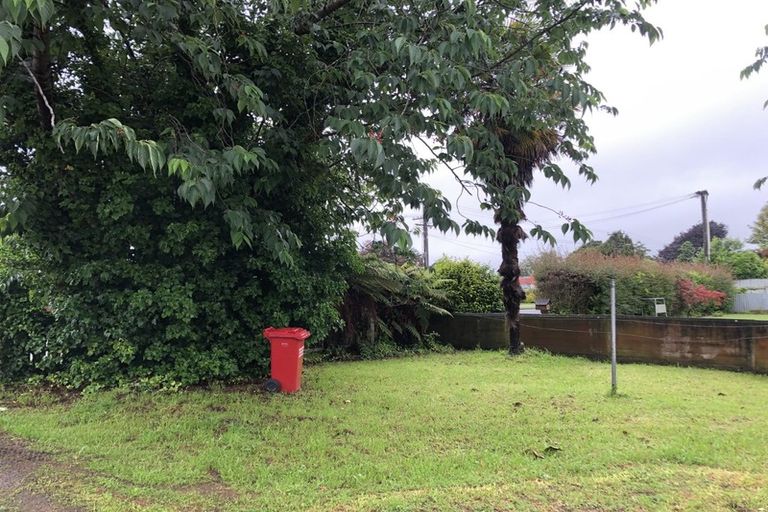 Photo of property in 106 Bartholomew Road, Levin, 5510