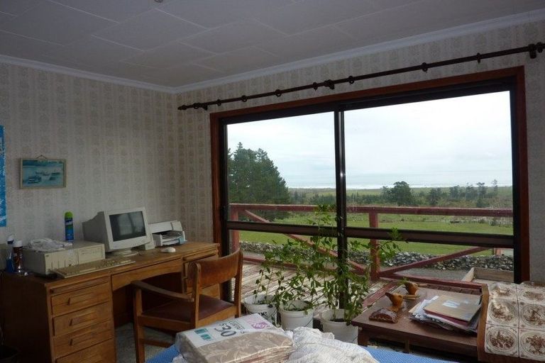 Photo of property in 2622 Coast Road, Barrytown, Runanga, 7873