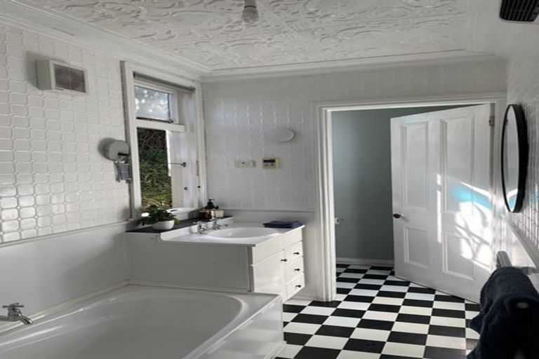 Photo of property in 4 Belleknowes Terrace, Belleknowes, Dunedin, 9011