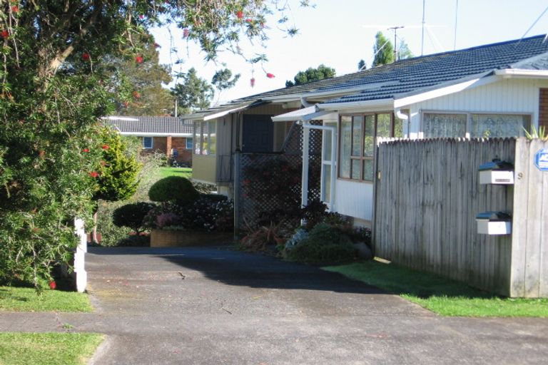 Photo of property in 2/9 Roseburn Place, Pakuranga, Auckland, 2010