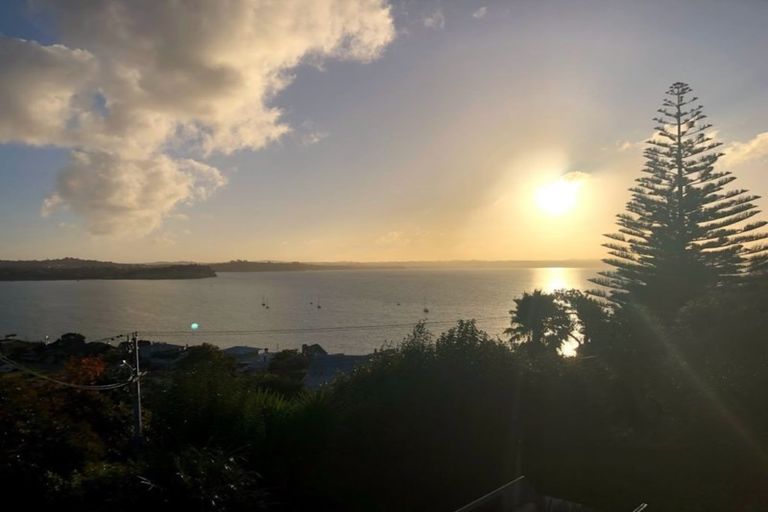 Photo of property in 1099 Whangaparaoa Road, Tindalls Beach, Whangaparaoa, 0930