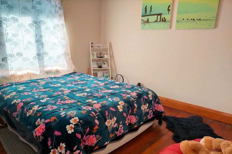 Photo of property in 10 Caulfeild Street, Ranfurly, 9332