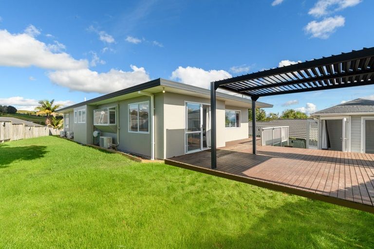 Photo of property in 9 Whitby Place, Welcome Bay, Tauranga, 3112